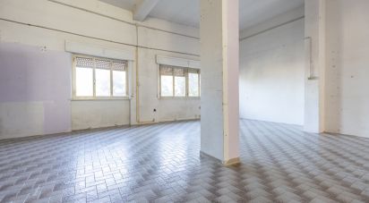 Negozio / locale commerciale di 137 m² in Osimo (60027)