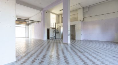 Negozio / locale commerciale di 137 m² in Osimo (60027)