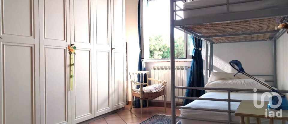 Townhouse 5 rooms of 150 m² in Cogoleto (16016)