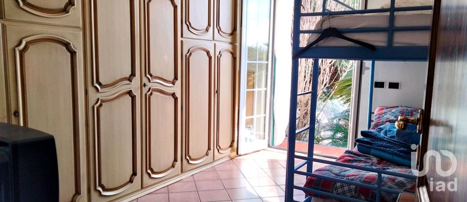 Townhouse 5 rooms of 150 m² in Cogoleto (16016)