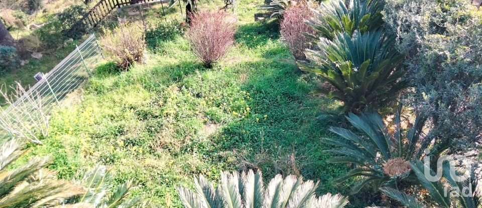 Townhouse 5 rooms of 150 m² in Cogoleto (16016)