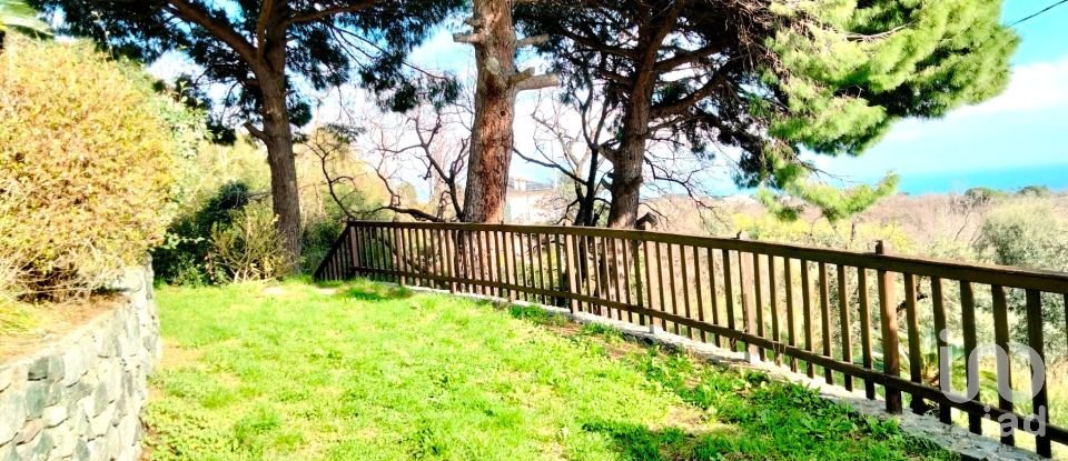 Townhouse 5 rooms of 150 m² in Cogoleto (16016)