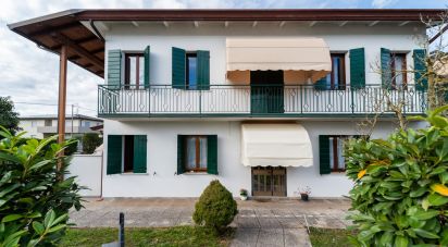 Casa indipendente 7 locali di 495 m² in Selvazzano Dentro (35030)