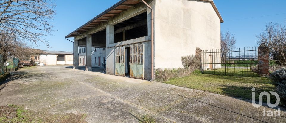 Casa indipendente 7 locali di 275 m² in Castiglione delle Stiviere (46043)