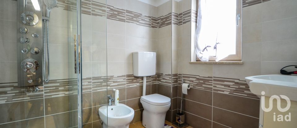 Casa indipendente 7 locali di 160 m² in Carcare (17043)