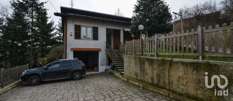 Casa indipendente 7 locali di 160 m² in Carcare (17043)