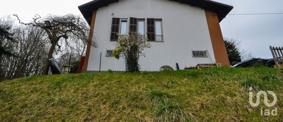 Casa indipendente 7 locali di 160 m² in Carcare (17043)