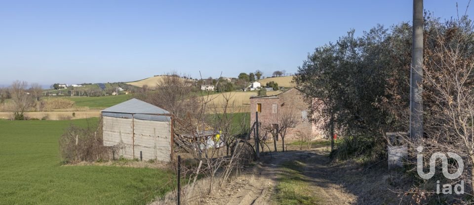 Rustico 3 locali di 270 m² in Recanati (62019)
