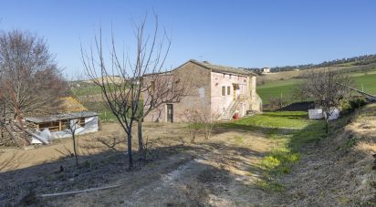 Rustico 3 locali di 270 m² in Recanati (62019)