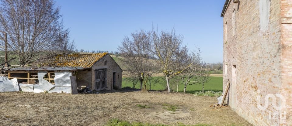 Rustico 3 locali di 270 m² in Recanati (62019)