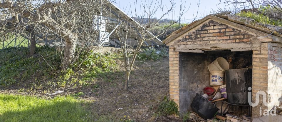 Rustico 3 locali di 270 m² in Recanati (62019)