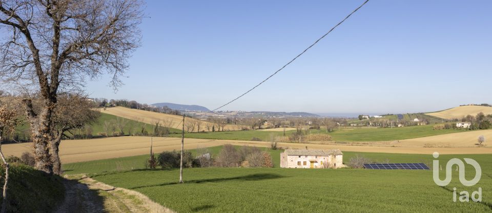 Rustico 3 locali di 270 m² in Recanati (62019)