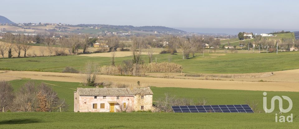 Rustico 3 locali di 270 m² in Recanati (62019)