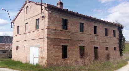 Casa indipendente / Villa 14 locali di 942 m² in Jesi (60035)