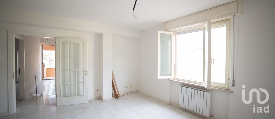 Block of flats in Urbino (61029) of 5,000 m²