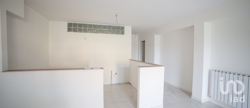 Block of flats in Urbino (61029) of 5,000 m²