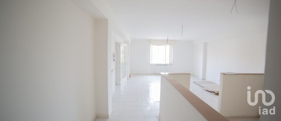 Block of flats in Urbino (61029) of 5,000 m²