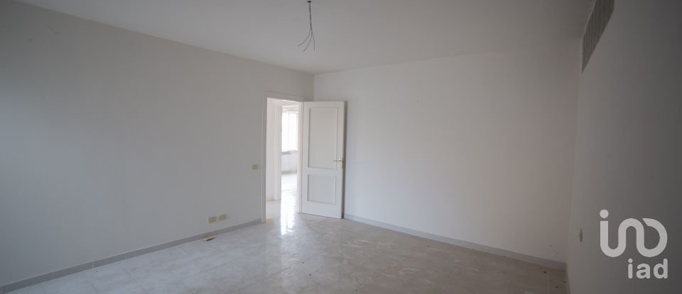 Block of flats in Urbino (61029) of 5,000 m²