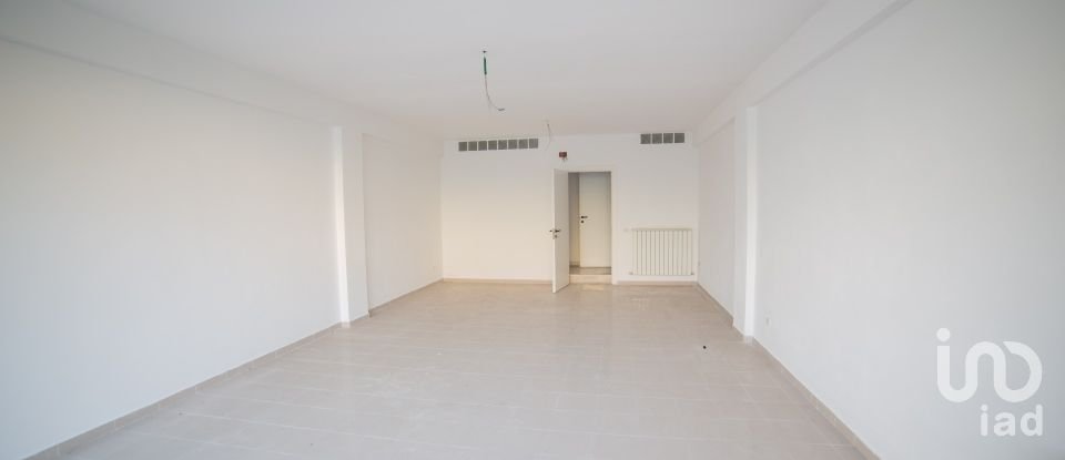 Block of flats in Urbino (61029) of 5,000 m²