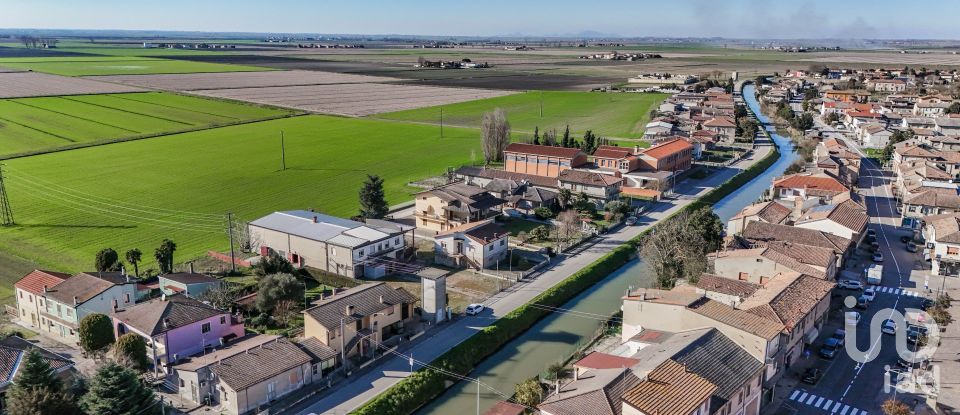 Casa indipendente / Villa 7 locali di 290 m² in Codigoro (44021)