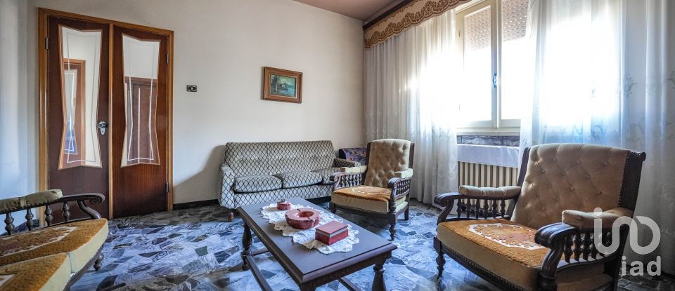 Casa indipendente / Villa 7 locali di 290 m² in Codigoro (44021)