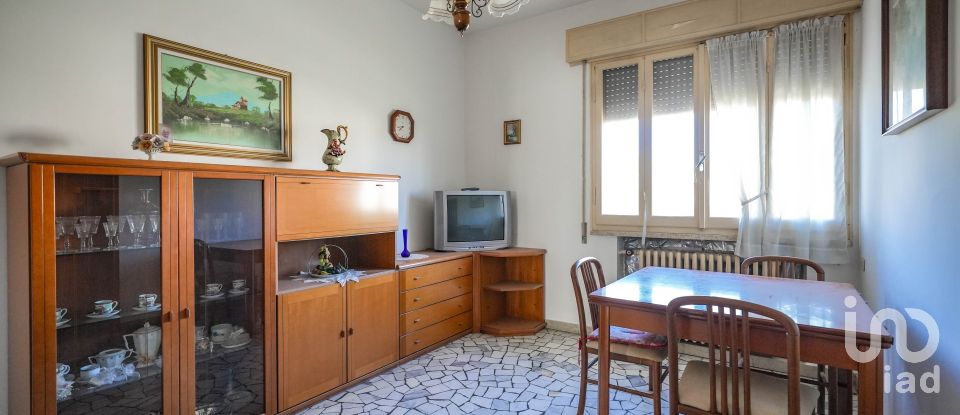 Casa indipendente / Villa 7 locali di 290 m² in Codigoro (44021)
