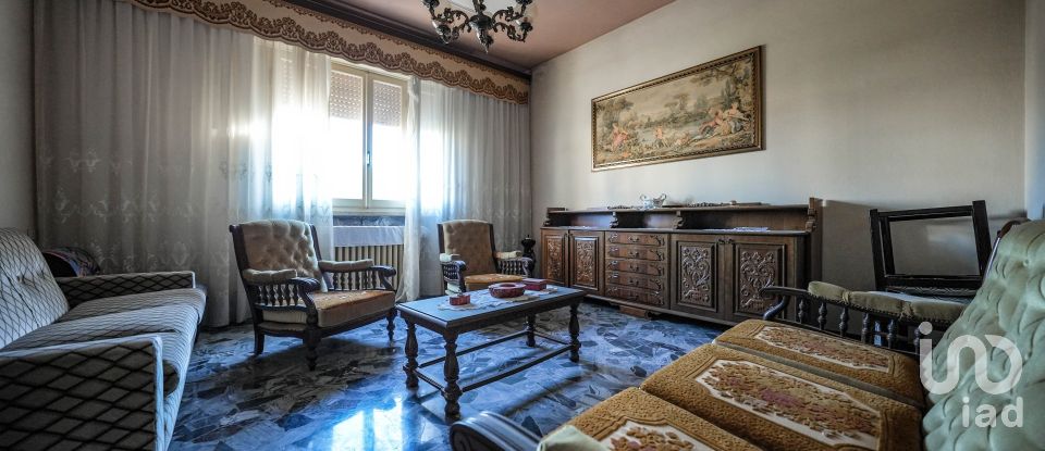 Casa indipendente / Villa 7 locali di 290 m² in Codigoro (44021)