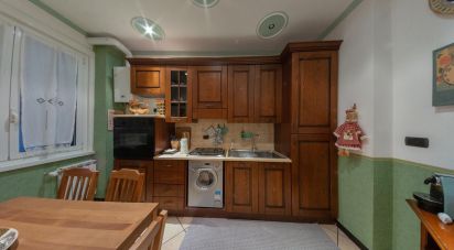 Trilocale di 69 m² a Genova (16123)