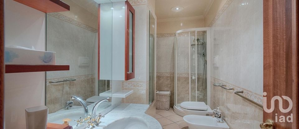 Trilocale di 69 m² a Genova (16123)