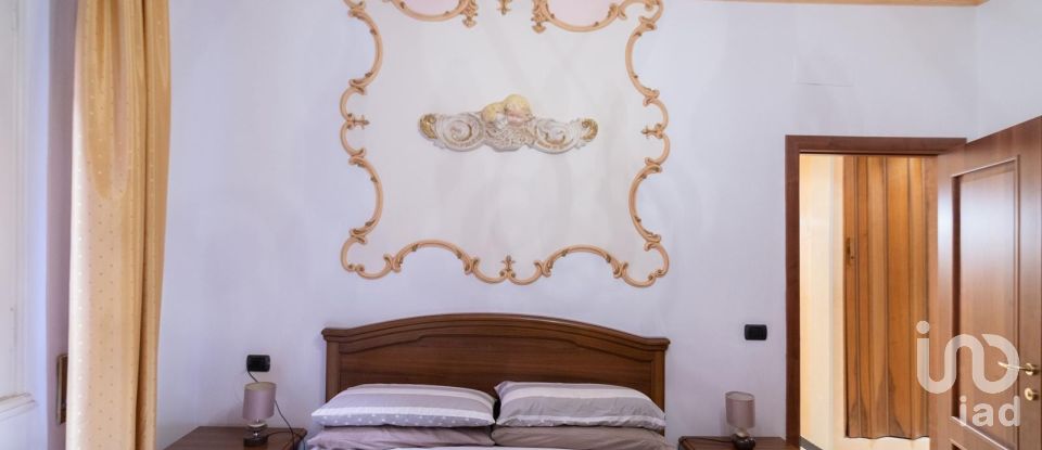 Trilocale di 69 m² a Genova (16123)