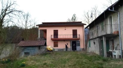 Casa indipendente / Villa 11 locali di 219 m² in Cartosio (15015)