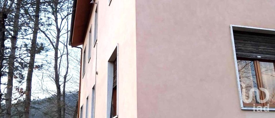 House 11 rooms of 219 m² in Cartosio (15015)