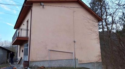 Casa indipendente / Villa 11 locali di 219 m² in Cartosio (15015)