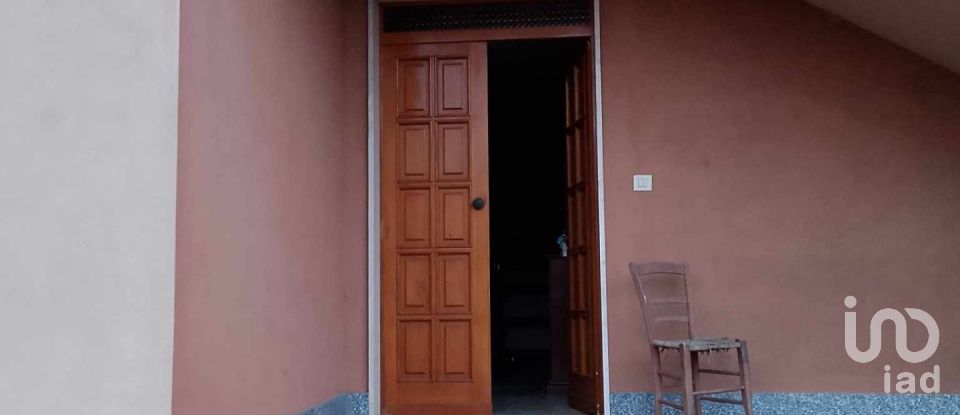 House 11 rooms of 219 m² in Cartosio (15015)