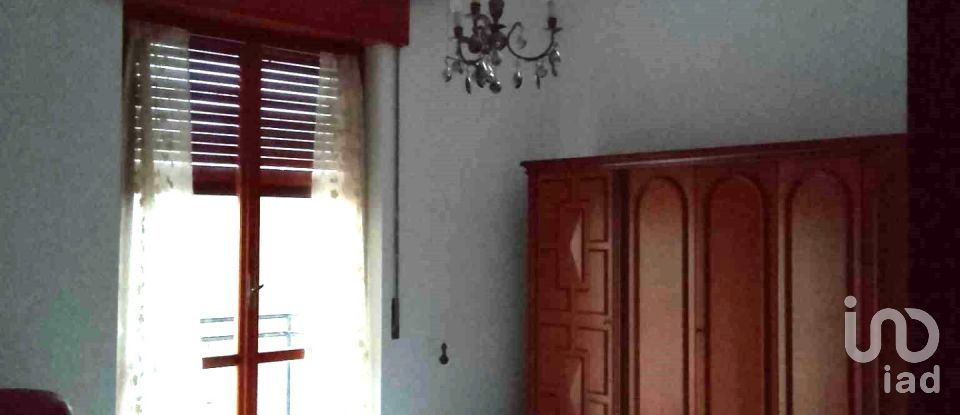 House 11 rooms of 219 m² in Cartosio (15015)