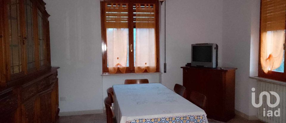 House 11 rooms of 219 m² in Cartosio (15015)