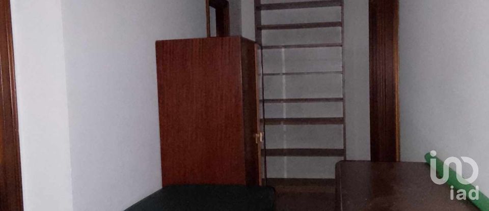 House 11 rooms of 219 m² in Cartosio (15015)