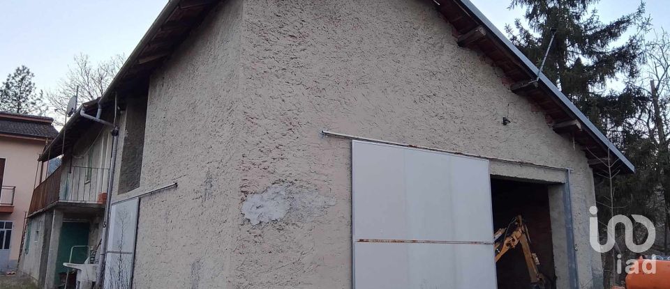 House 11 rooms of 219 m² in Cartosio (15015)