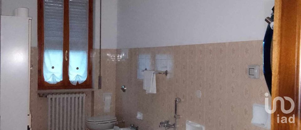 House 11 rooms of 219 m² in Cartosio (15015)