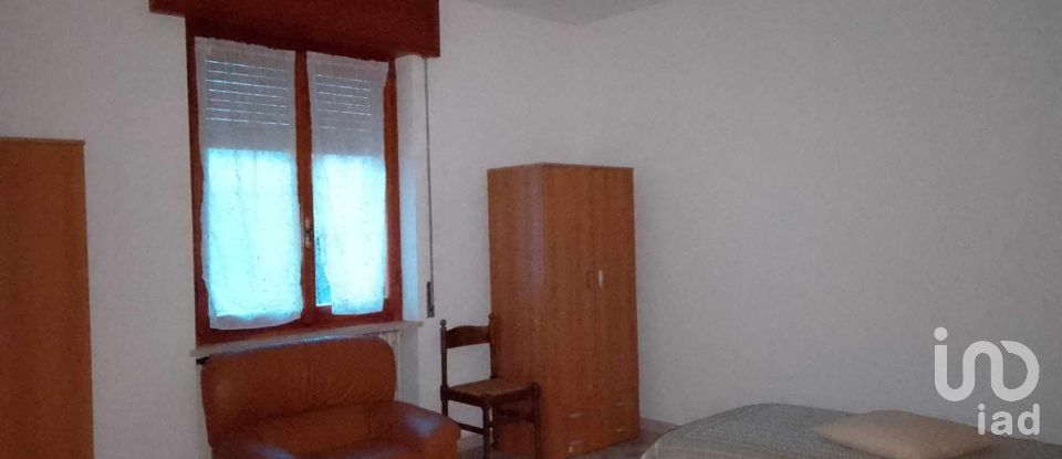 House 11 rooms of 219 m² in Cartosio (15015)