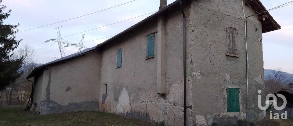 House 11 rooms of 219 m² in Cartosio (15015)