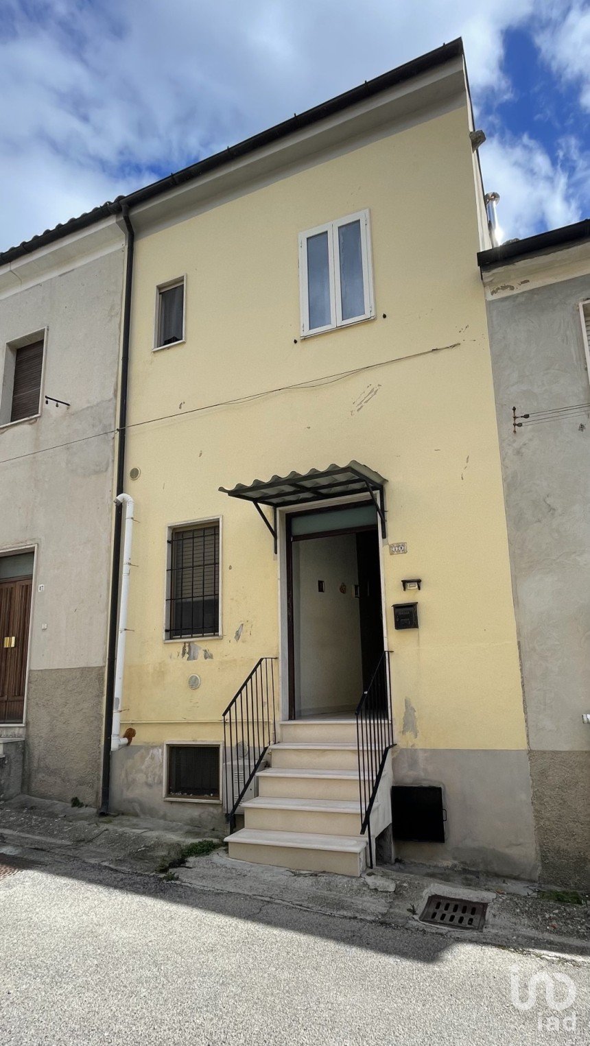 Costruzione di 139 m² in Pietranico (65020)