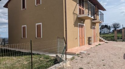 Casa indipendente / Villa 5 locali di 180 m² in Ripe San Ginesio (62020)
