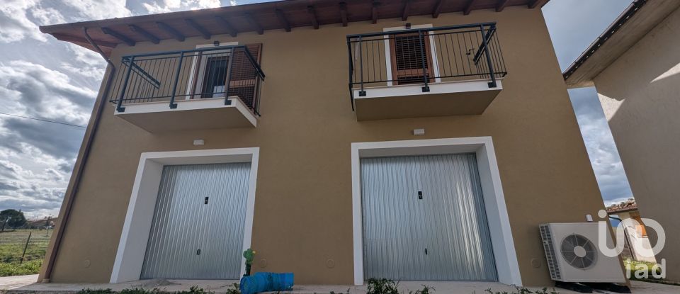 House 5 rooms of 180 m² in Ripe San Ginesio (62020)