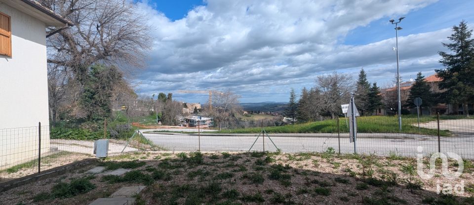 House 5 rooms of 180 m² in Ripe San Ginesio (62020)