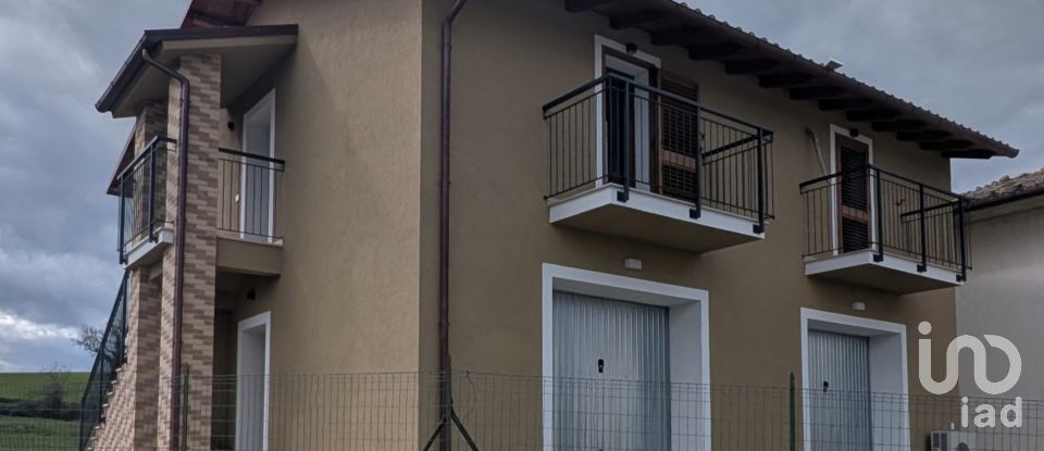 House 5 rooms of 180 m² in Ripe San Ginesio (62020)