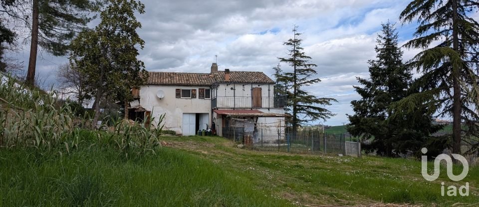 Casa indipendente 10 locali di 320 m² in Ripe San Ginesio (62020)