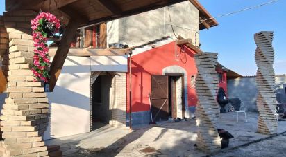 House 6 rooms of 100 m² in Vercelli (13100)