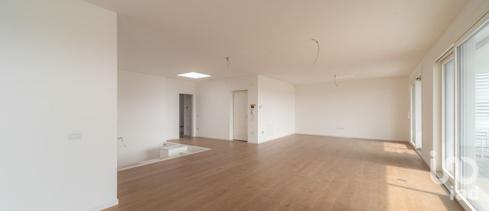 Appartamento 9 locali di 170 m² a Selvazzano Dentro (35030)