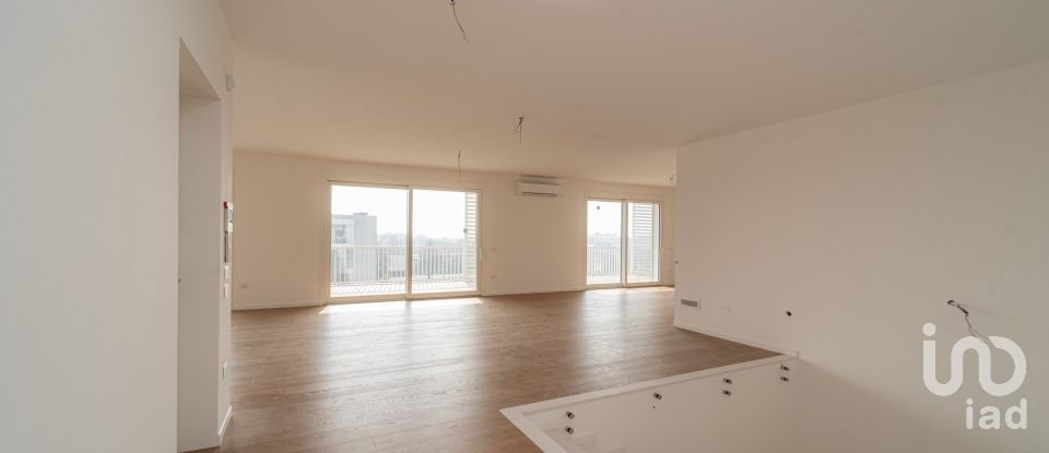 Appartamento 9 locali di 170 m² a Selvazzano Dentro (35030)